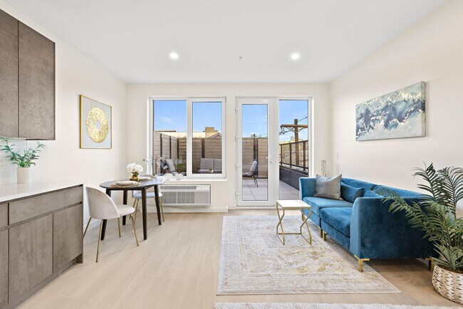 Foto del edificio - 1 Mallory Ave