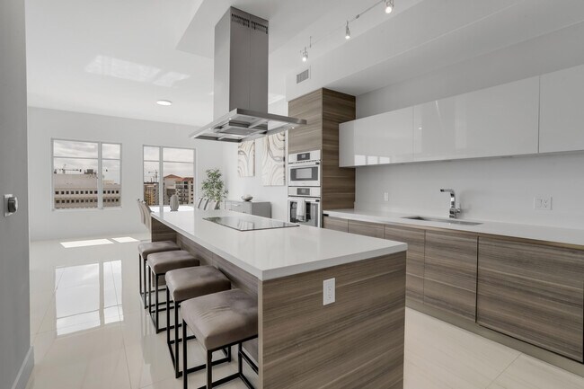 Foto del edificio - 155 E Boca Raton Rd