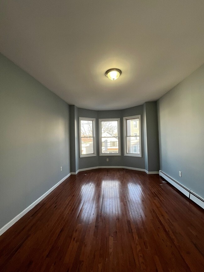 Building Photo - 82 Fulton Ave