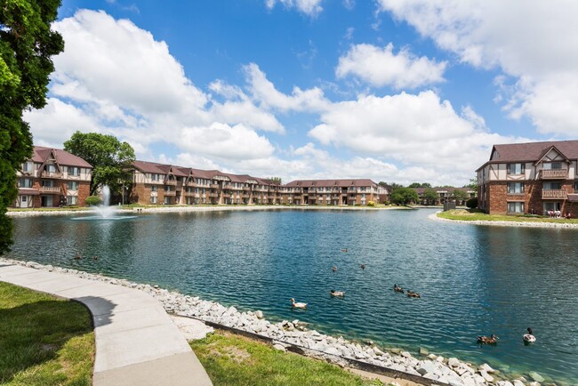 Building Photo - Scarborough Lake Apartments