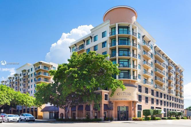 Building - 3590 Coral Way