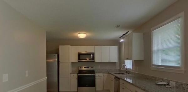 Foto principal - 5820 Old Meadow Rd