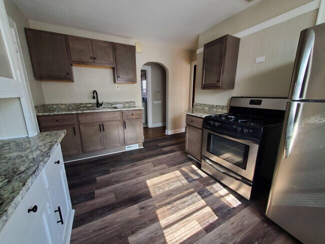 Foto del edificio - 2517 N 68th St