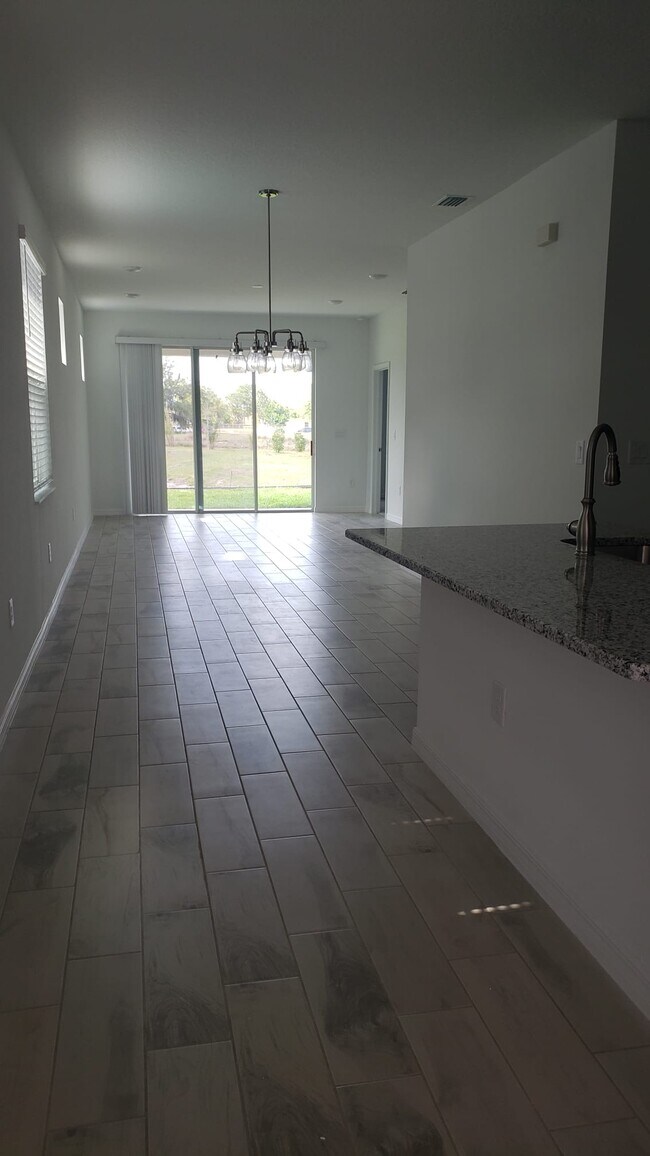 Foto del edificio - 6709 Great Bear Dr
