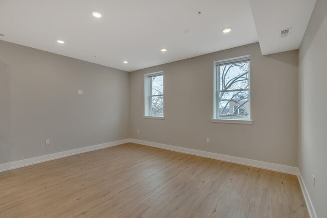 Building Photo - 937 N 29th St