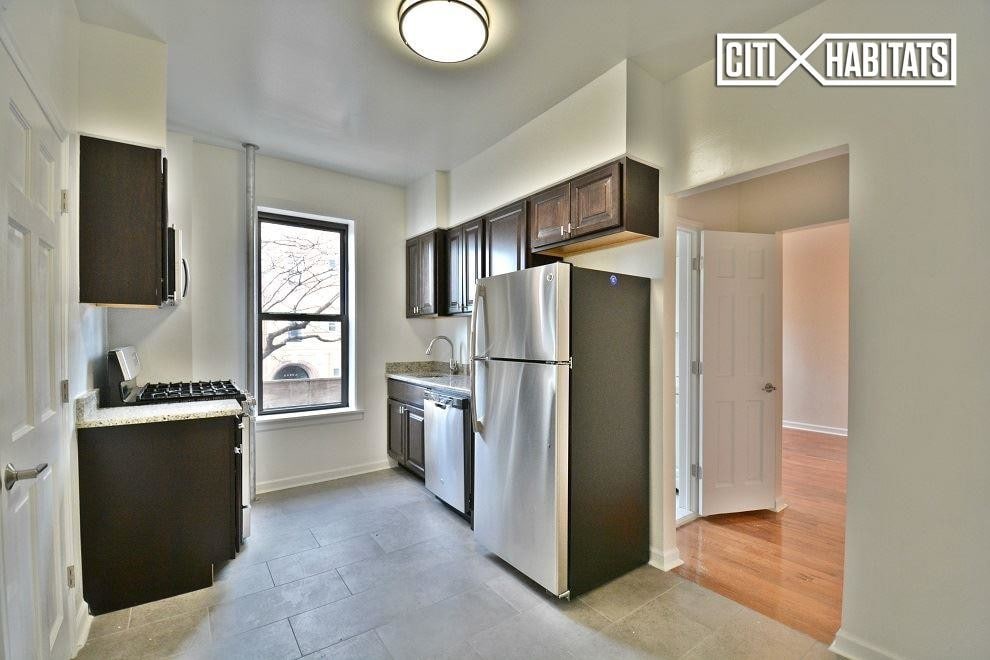 Building Photo - 2273 41st St