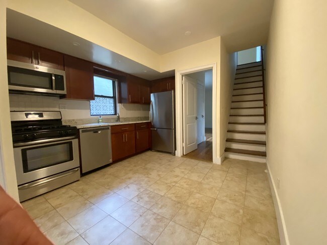 Foto del edificio - 123 W 75th St