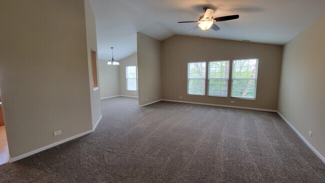 Building Photo - 1466 Orchid St