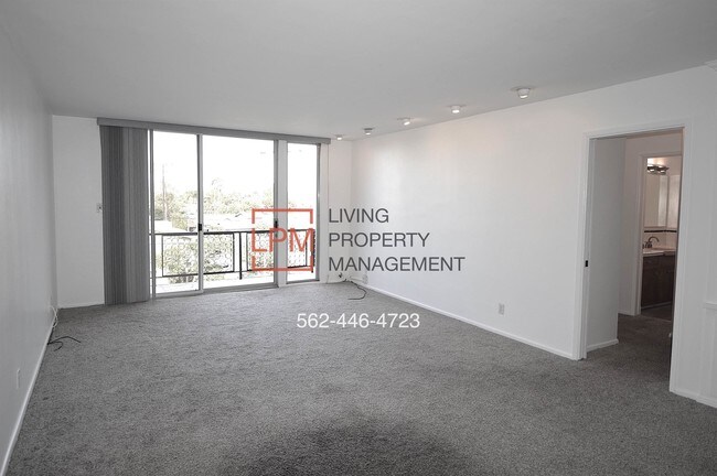 Foto del edificio - 2662 E 2nd St