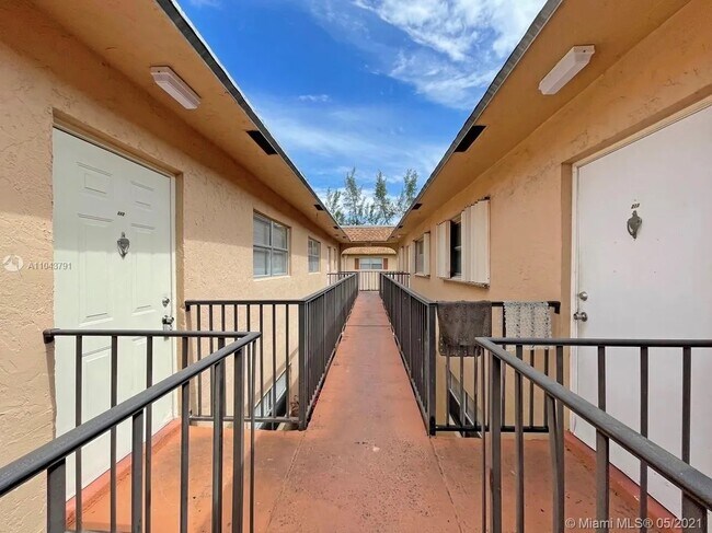 Foto del edificio - 500 SW 2nd Ave