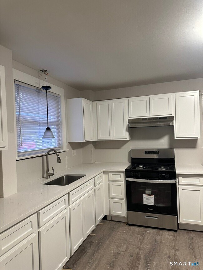 Foto del edificio - 85 Myrtle Ave