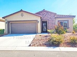 Building Photo - 5375 E La Campana Dr
