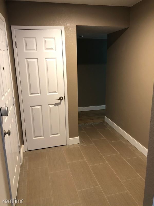 Building Photo - 3 br, 2 bath Condo - 1805 W Santa Ana Ave