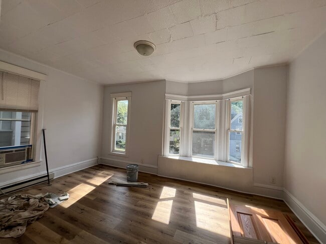Building Photo - 406 N Glenwood Ave
