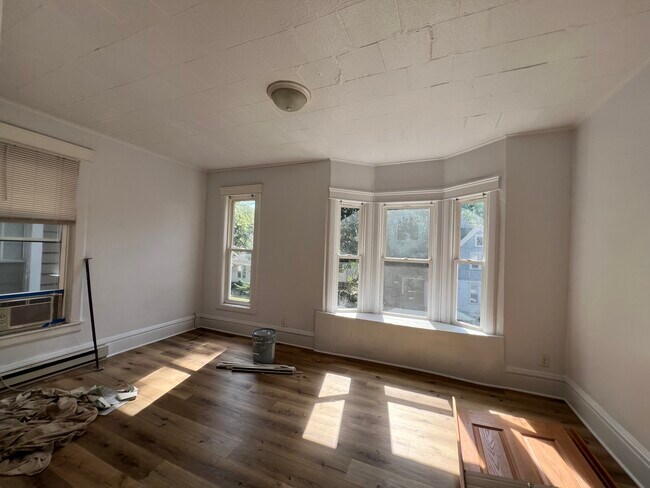 Foto del edificio - 406 N Glenwood Ave