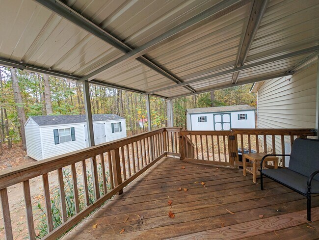 Foto del edificio - 1340 Meadowland Dr