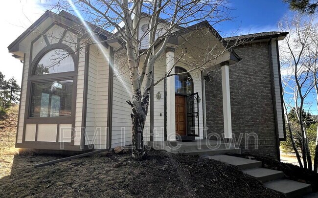 Foto del edificio - 376 Monte Vista Rd