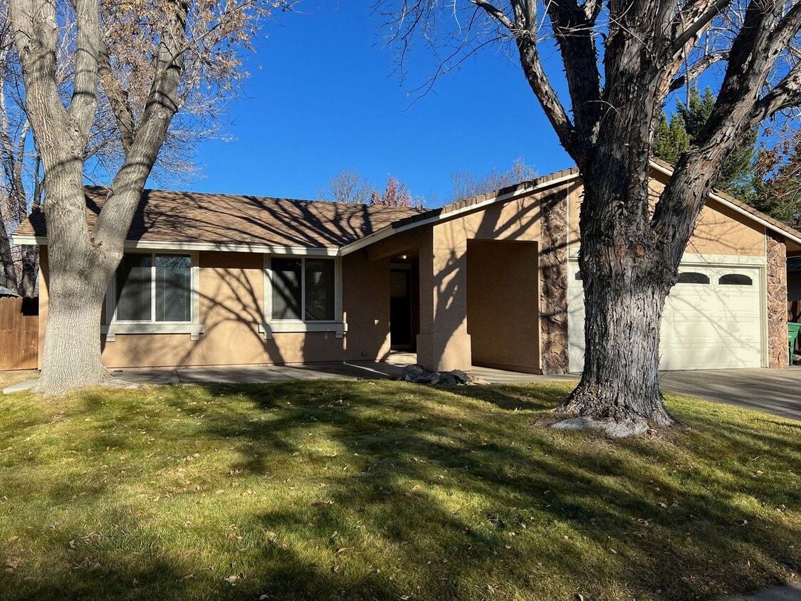 Primary Photo - Southeast Reno Home