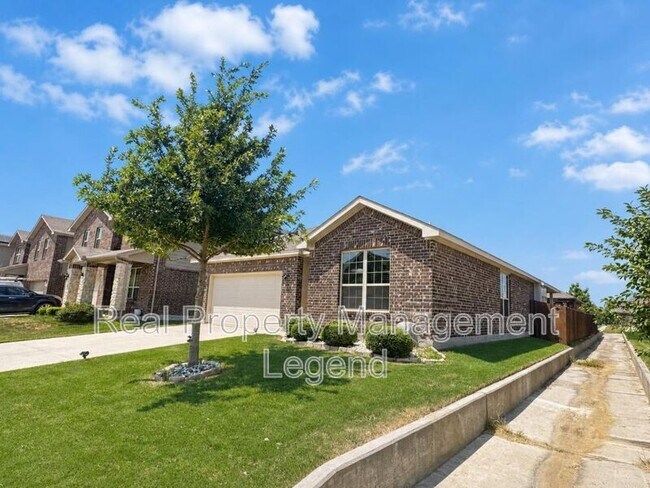 Foto del edificio - 5601 Portola Ln