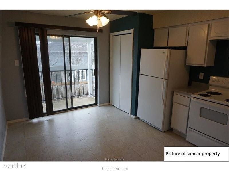 Primary Photo - 407 Manuel Dr