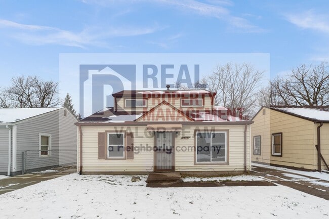Building Photo - CMHA Ready - Newly Renovated 4bd/1 bath Co...