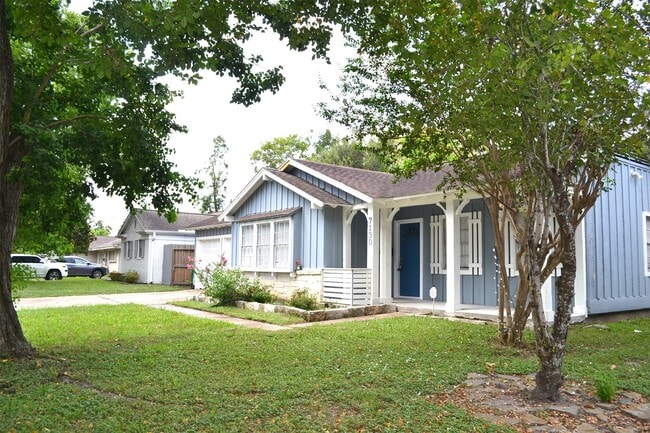 Building Photo - 7130 Leader St