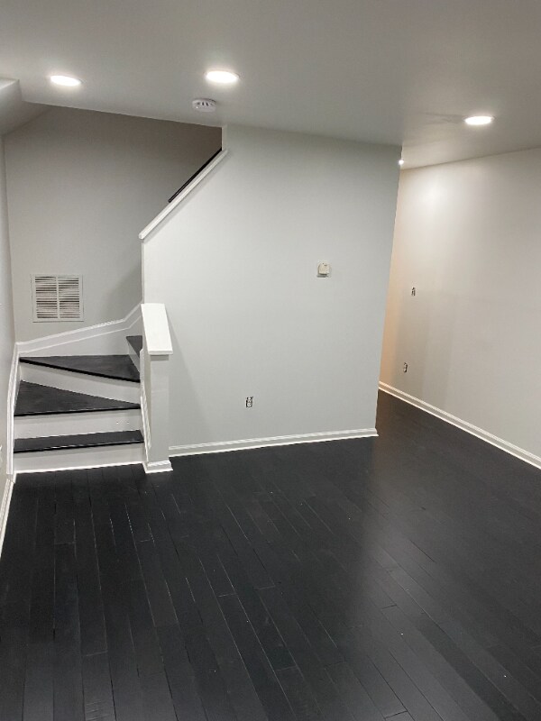 Foto del edificio - 2214 Sidney Ave