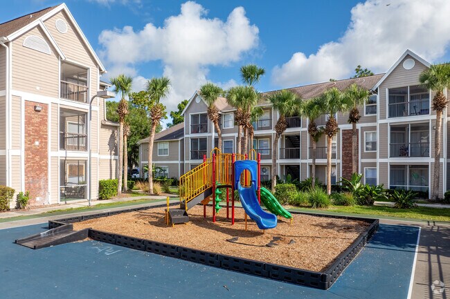 Patio de juegos - Laguna Place