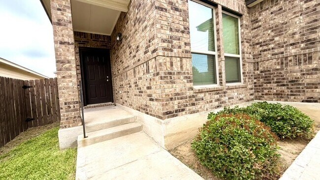 Building Photo - 11104 Santillana Loop