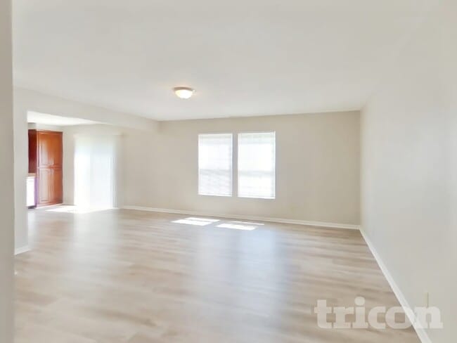 Foto del edificio - 7629 Mansfield Way