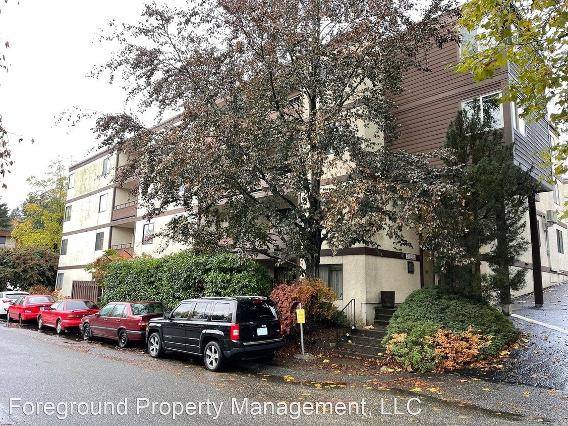 Primary Photo - 2 br, 1 bath House - 2100 N 106th St Apt #...