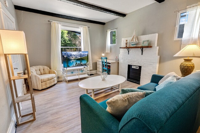 Foto del edificio - 1400 N Humboldt St