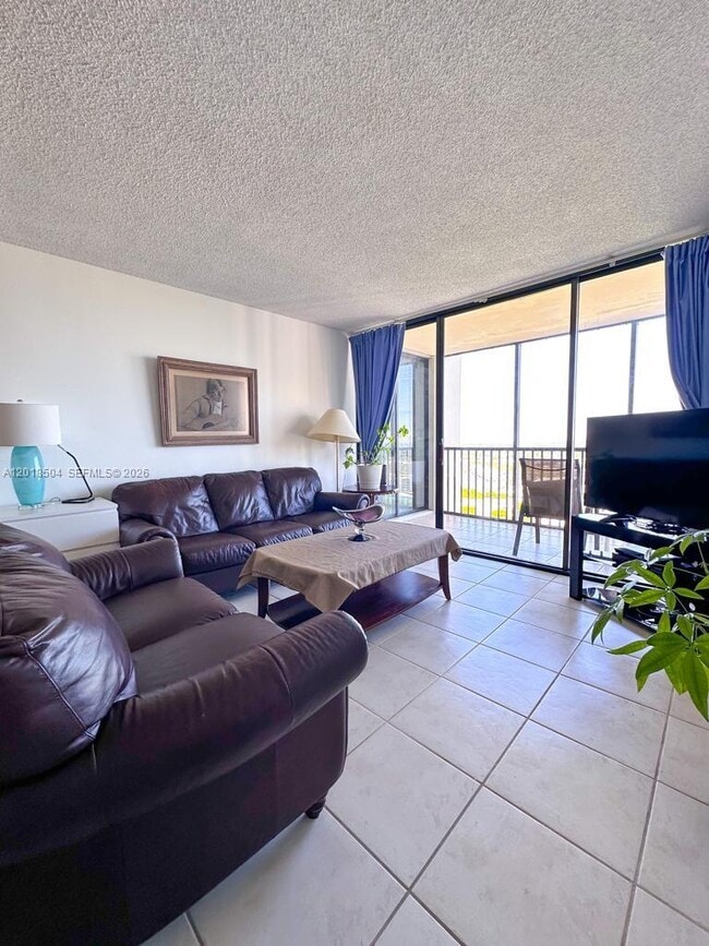 Building Photo - 20335 W Country Club Dr