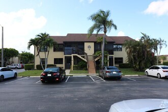 Building Photo - 4703 Lucerne Lakes Blvd E