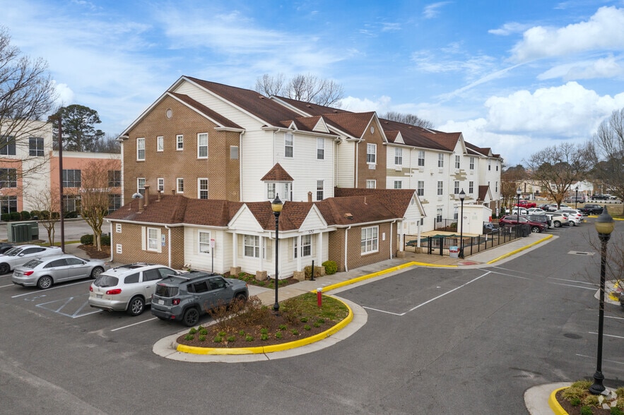 Furnished Studio - Virginia Beach