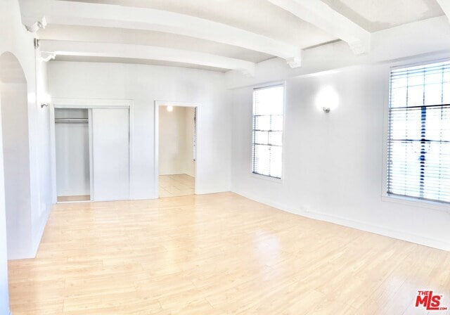 Building Photo - 512 S Hobart Blvd