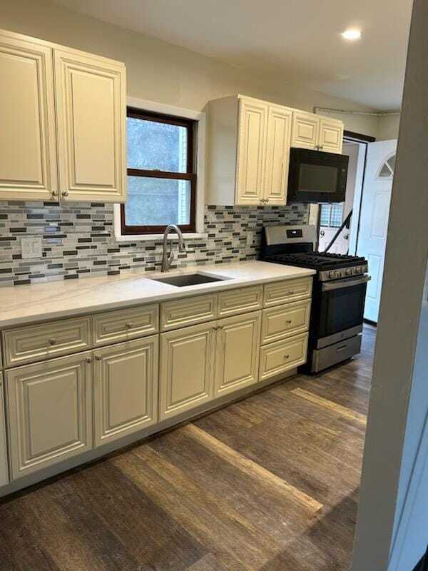 Foto principal - 17 Prospect St