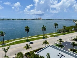 Building Photo - 1801 N Flagler Dr