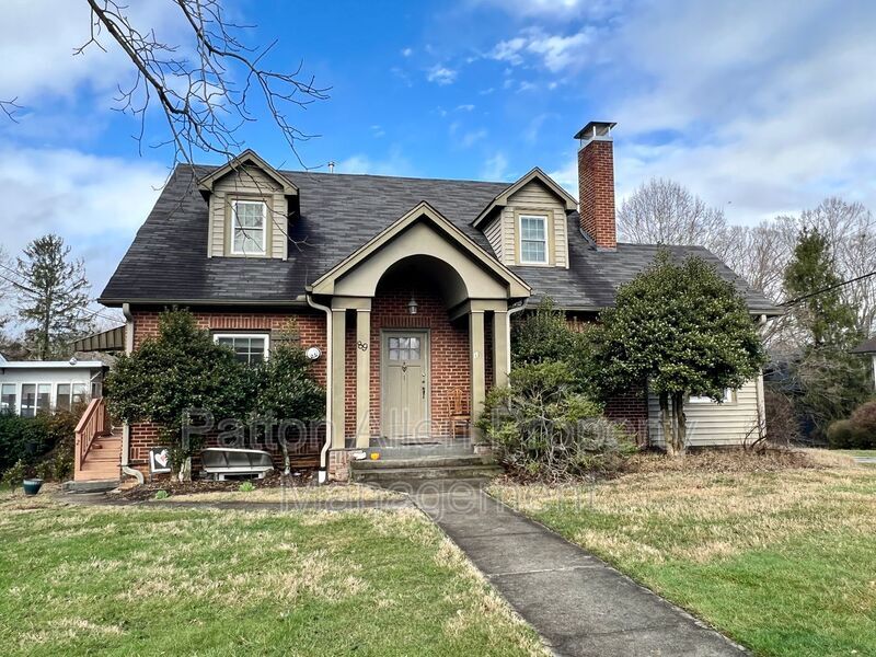 89 Vermont Ave Unit 4, Asheville, NC 28806 Condo for Rent in