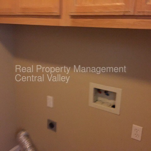 Foto del edificio - 272 Fairmont Ln