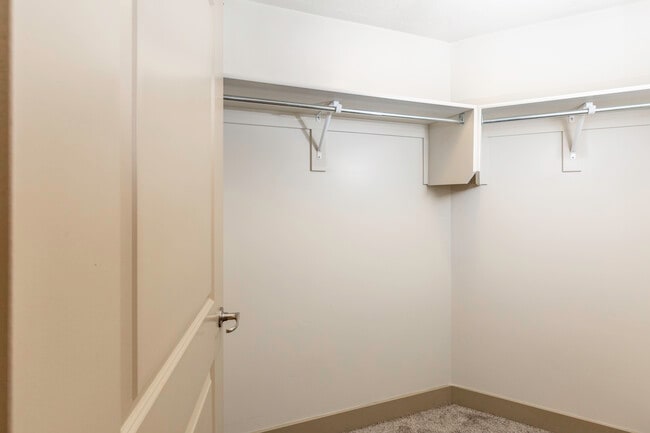 Closet - Dry Creek Apartments