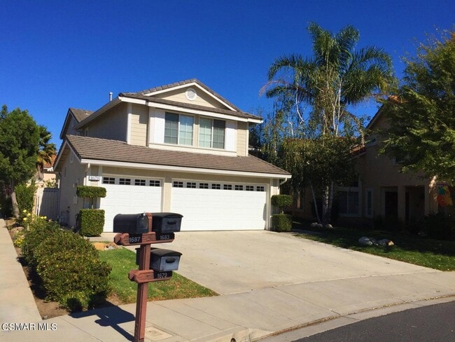 Building Photo - 1679 Fox Springs Cir