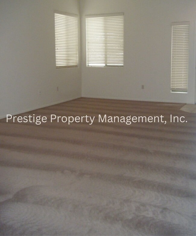 Building Photo - 3/2 Spacious Vail Home, Must See!