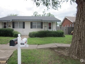 Building Photo - 1608 S Hayden St