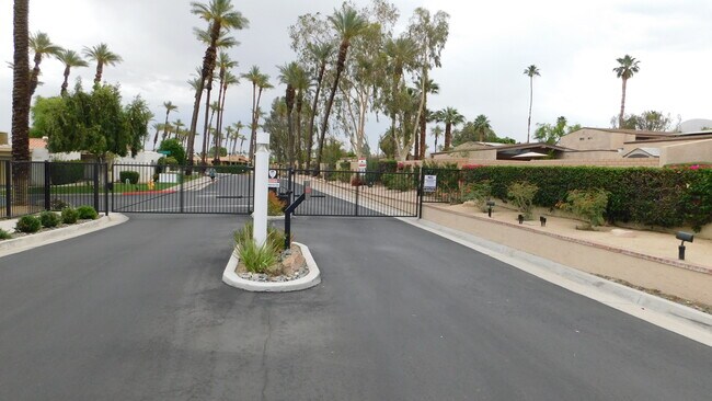 Building Photo - 74193 Santa Rosa Cir