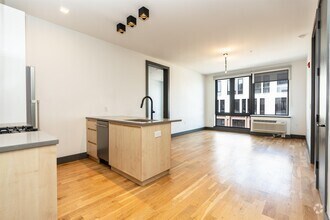 Building Photo - 424 Arlington Ave