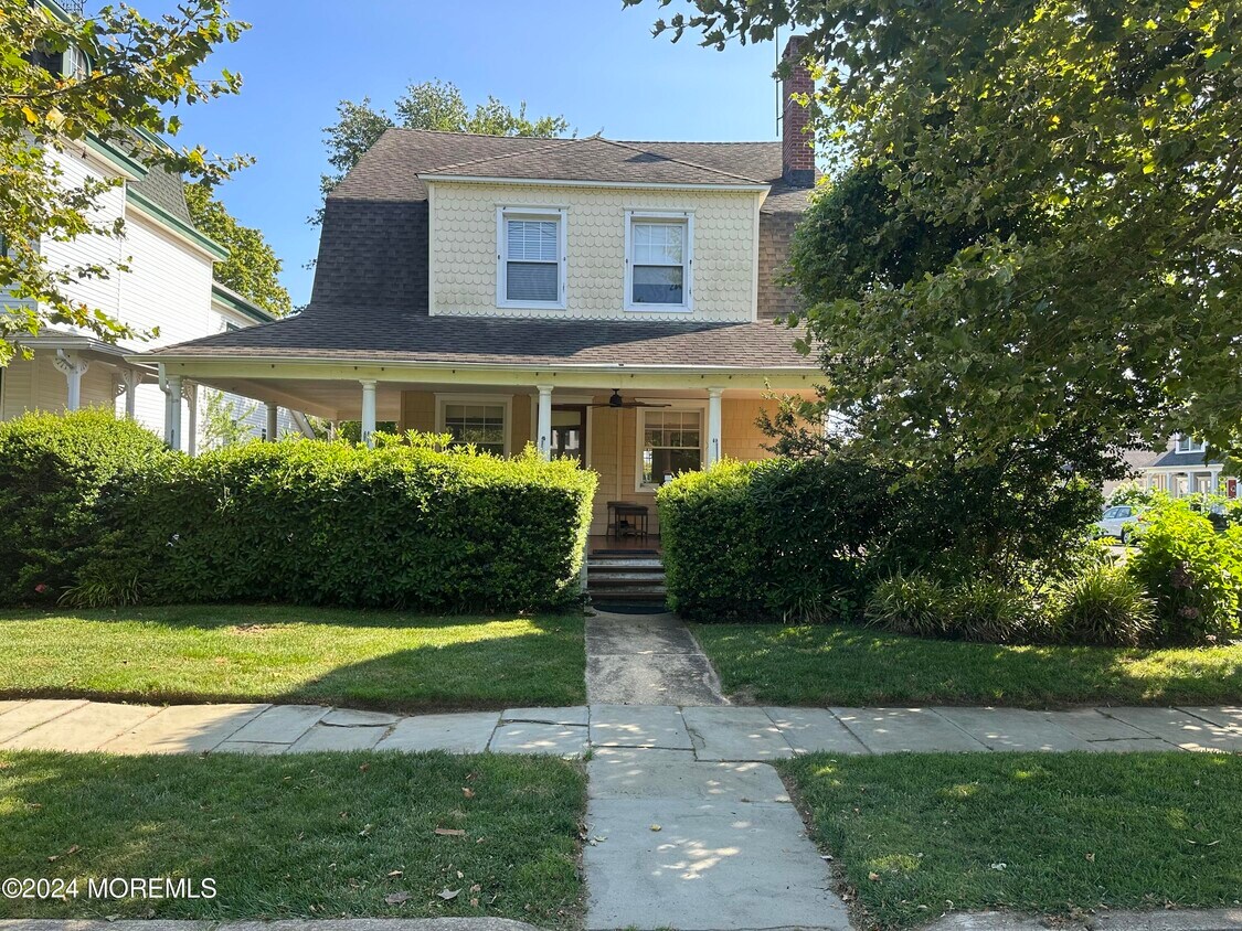 Primary Photo - 319 Jersey Ave