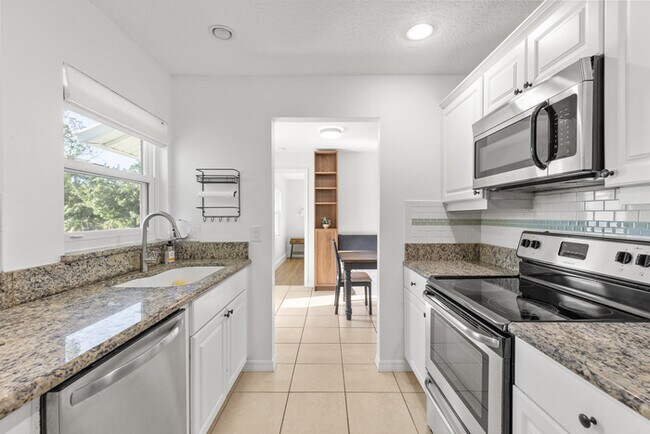 Foto del edificio - 4.8 Acres of Peaceful Country Living With No HOA