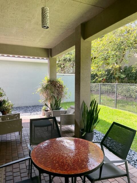 Foto del edificio - 13739 Moss Agate Ave