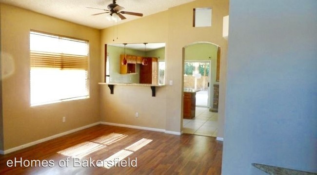 Building Photo - 4015 Rio Viejo Dr